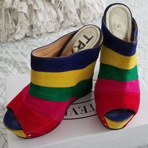 Size 5 1/2 Traffic Platform Wedges